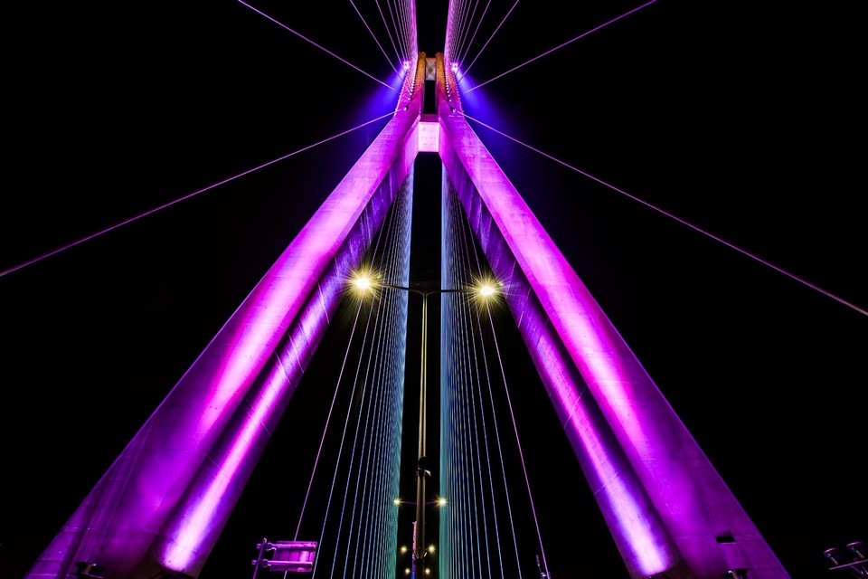 busan harbor bridge at night busan things to do at night (1)