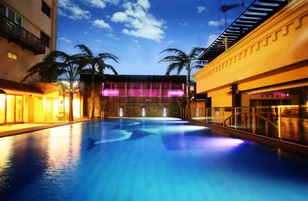 Dragon Hill Spa (2)