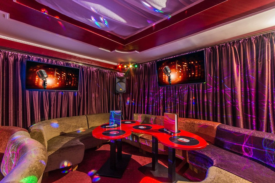 Fun things to do in Seoul at night Karaoke (1)