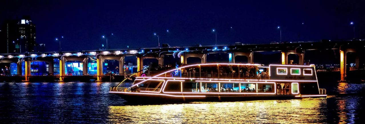 Han River Eland Cruise in Seoul (1)