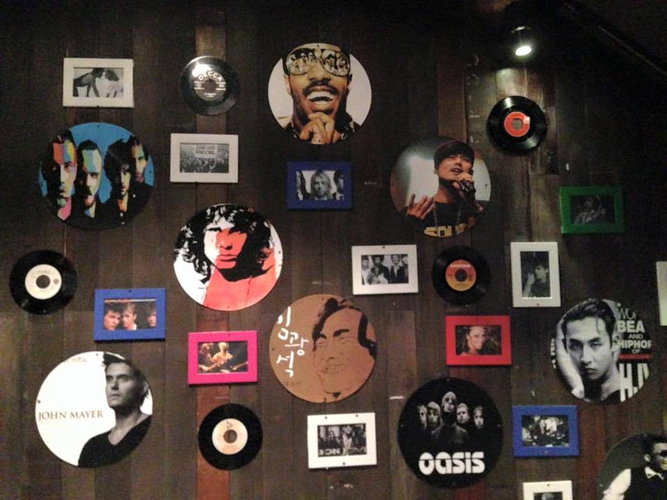 vinyl bar