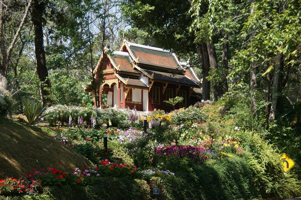 Bhubing Palace (2)