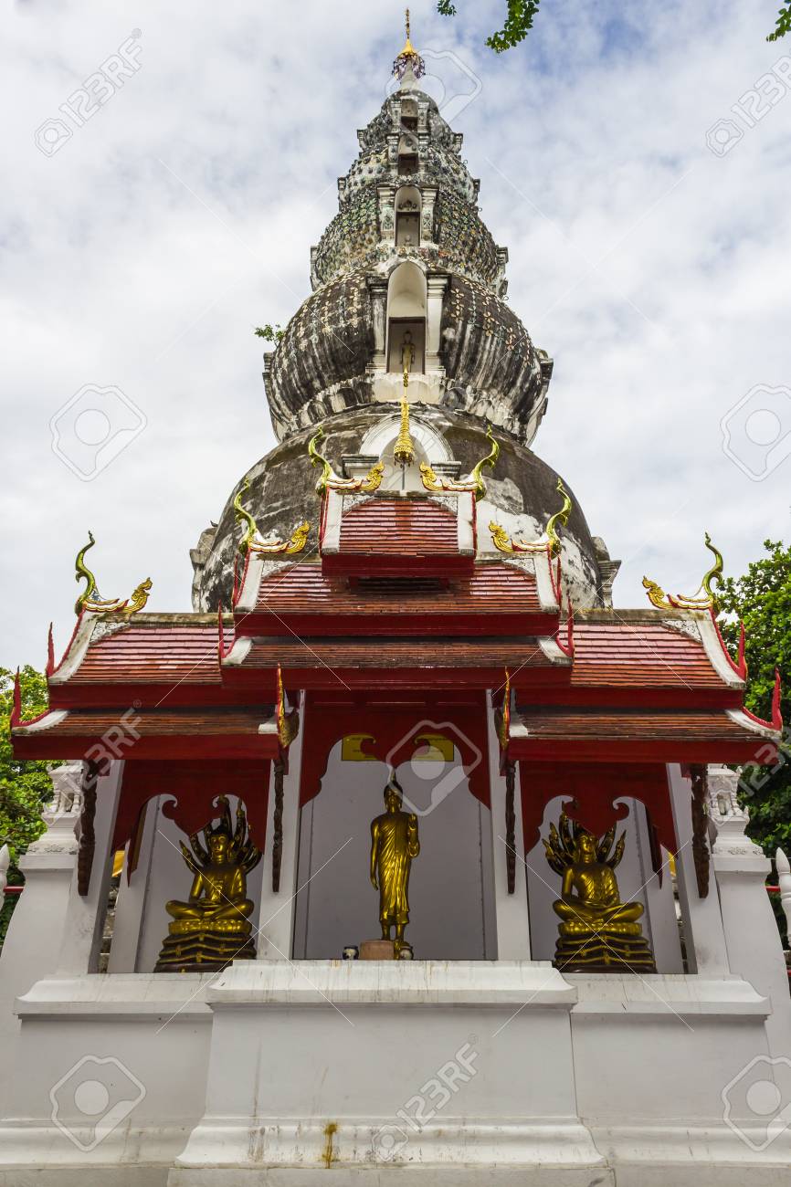 Must see places in Chiang Mai Wat Ku Tao (1)