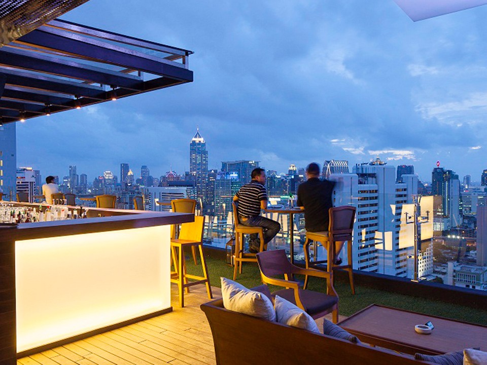 Top sky bars in Bangkok Red Sky – Centara Grand at CentralWorld (1)