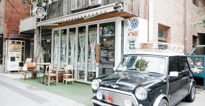 best themed cafes in seoul best themed cafes in seoul