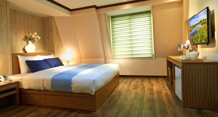 Affordable hotels in Jeju island Four Seasons Hotel (11) Affordable hotels in Jeju island Four Seasons Hotel (1)