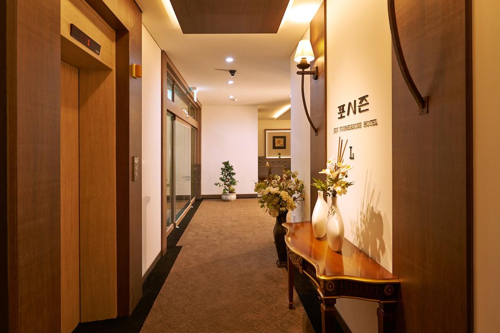 Affordable hotels in Jeju island Four Seasons Hotel (1)