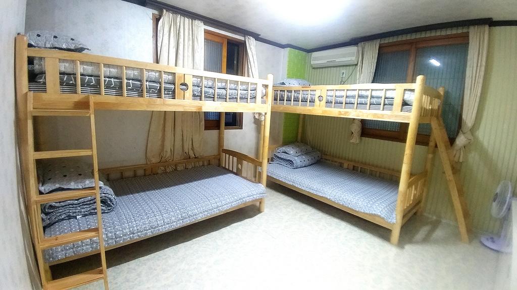 Cheap guesthouse in Jeju island Kodakkodak Guesthouse (1)