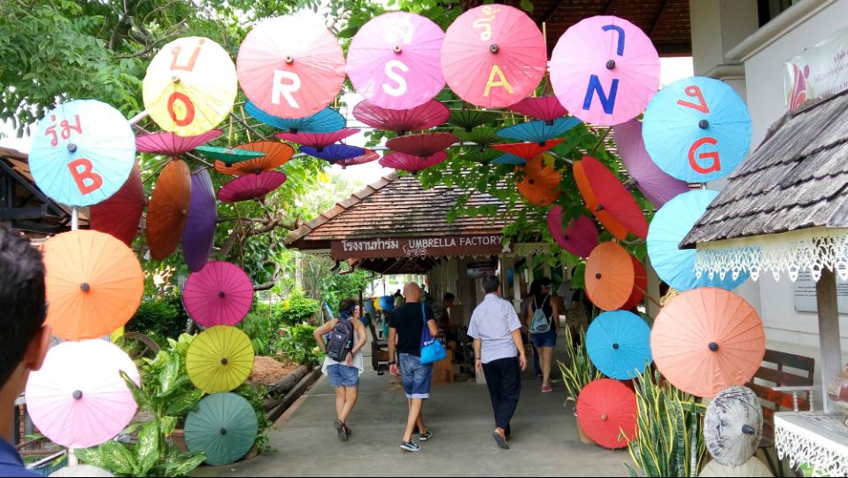 Handicraft Village Chiang Mai Bo Sang Umbrella Village (1)