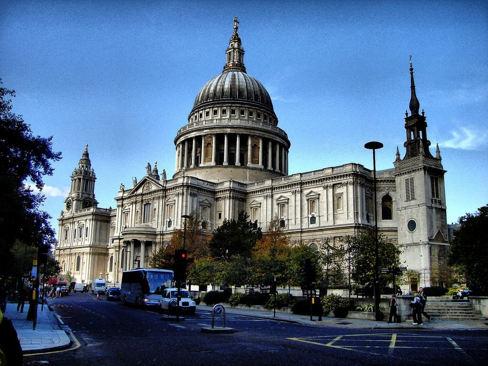 Best places to visit in London St. Paul's Cathedral (1)