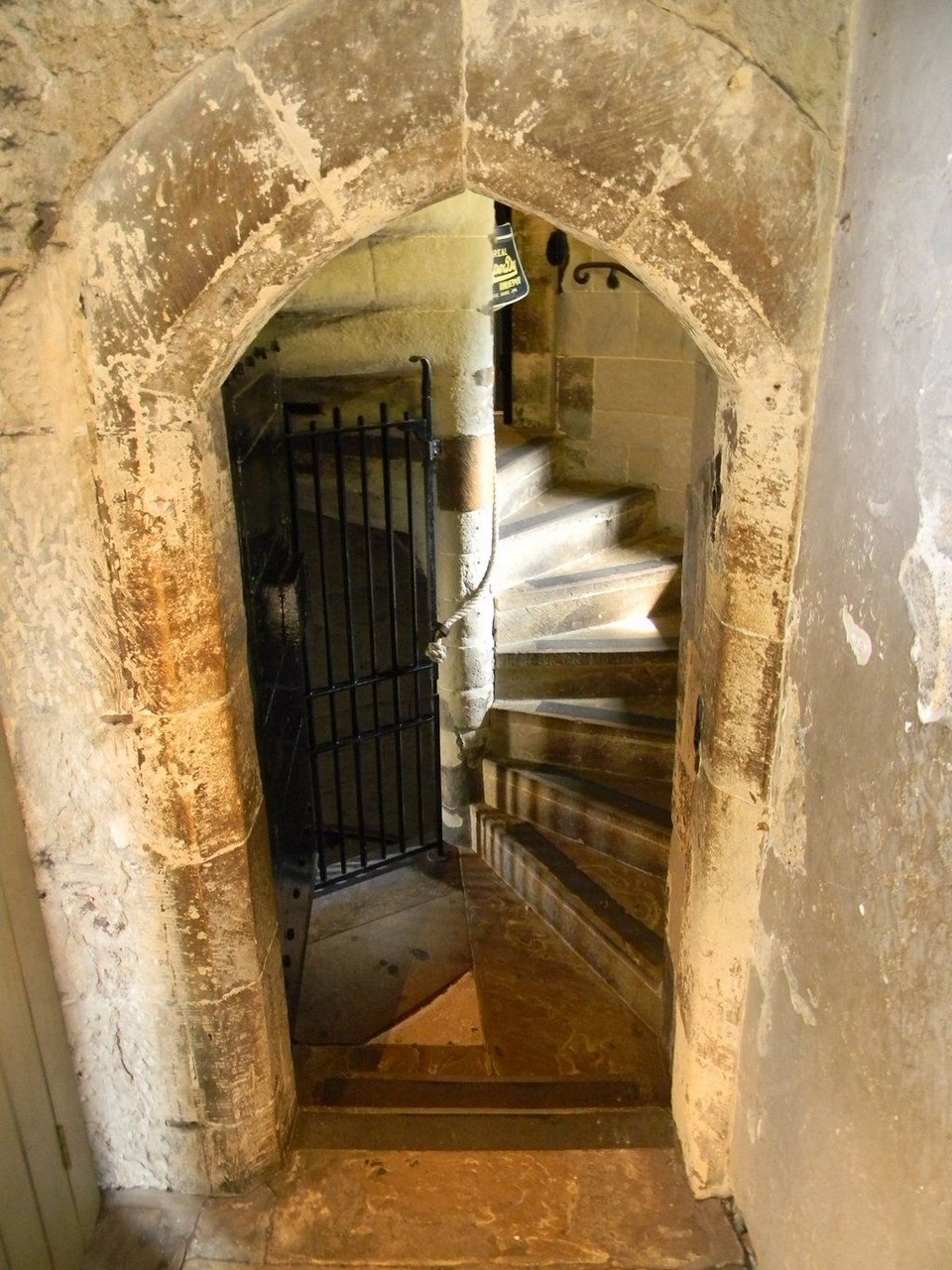 Best places to visit in London Tower of London (1)