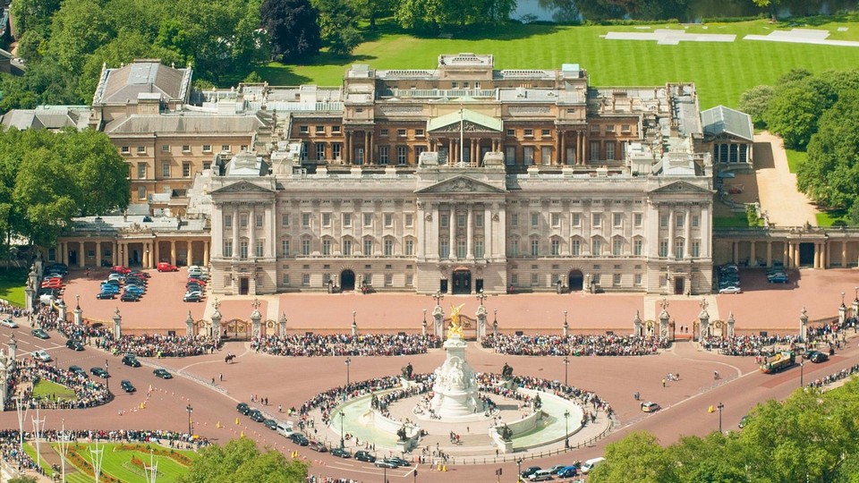 Where should I go in London Buckingham Palace (1)