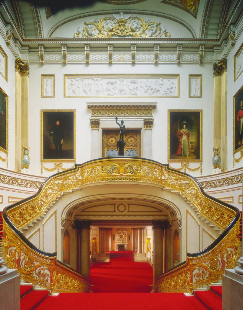 Where should I go in London Buckingham Palace (1)