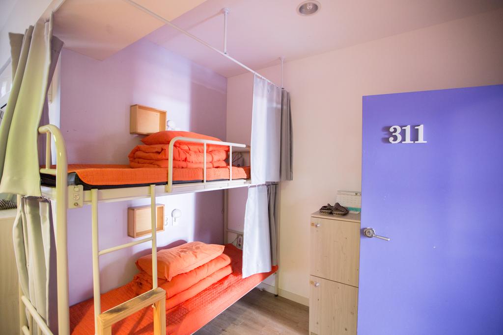 Cheap guesthouse in Jeju SUM Guest House Jeju Airport Branch (1)