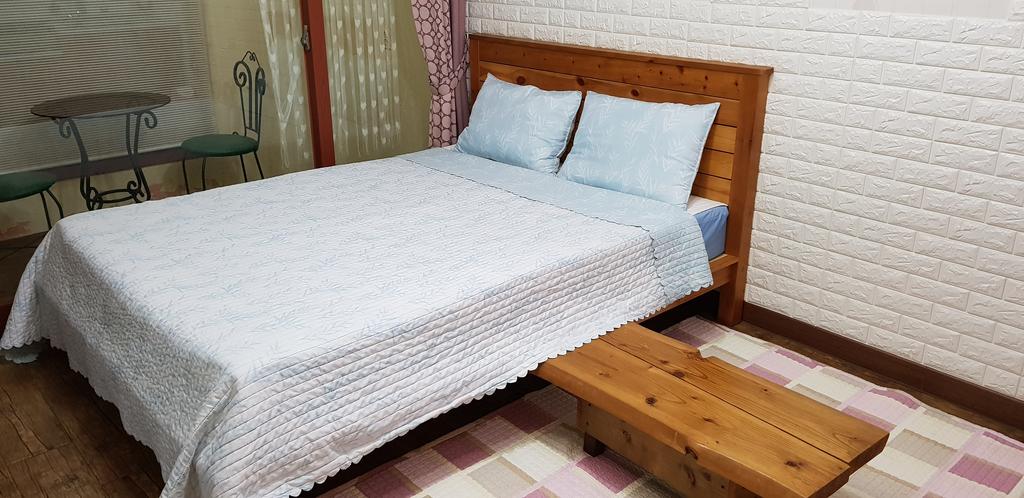 Cheap guesthouse in Jeju island Jun House (1)