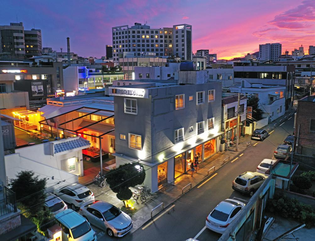 Cheap guesthouse in Jeju island Mido Hostel (1)