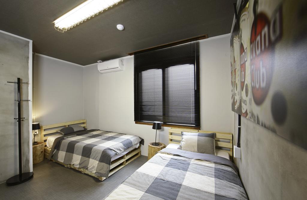 Cheap guesthouse in Jeju island Mido Hostel (1)