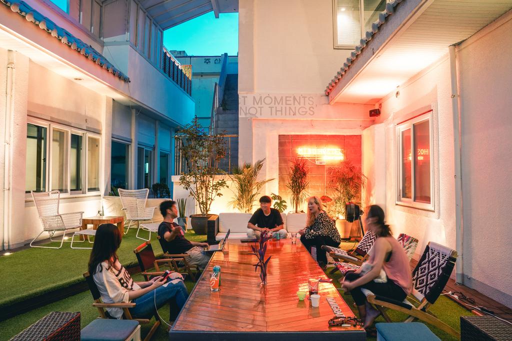 Cheap guesthouse in Jeju island Mido Hostel (1)