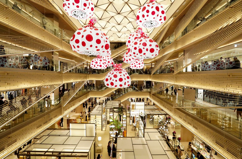ginza six tokyo best shopping area in tokyo,best shopping district in tokyo (1)