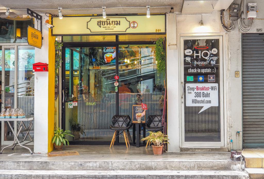Best homestay in Bangkok HQ Hostel Silom thailand (1)