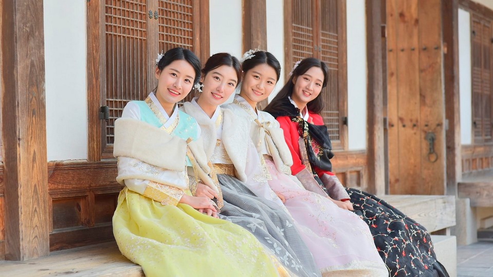 try hanbok in insadong 3