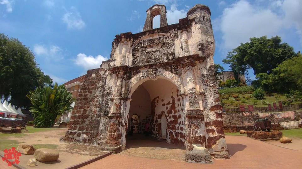 Melaka day trip from KL A Famosa fort (5)