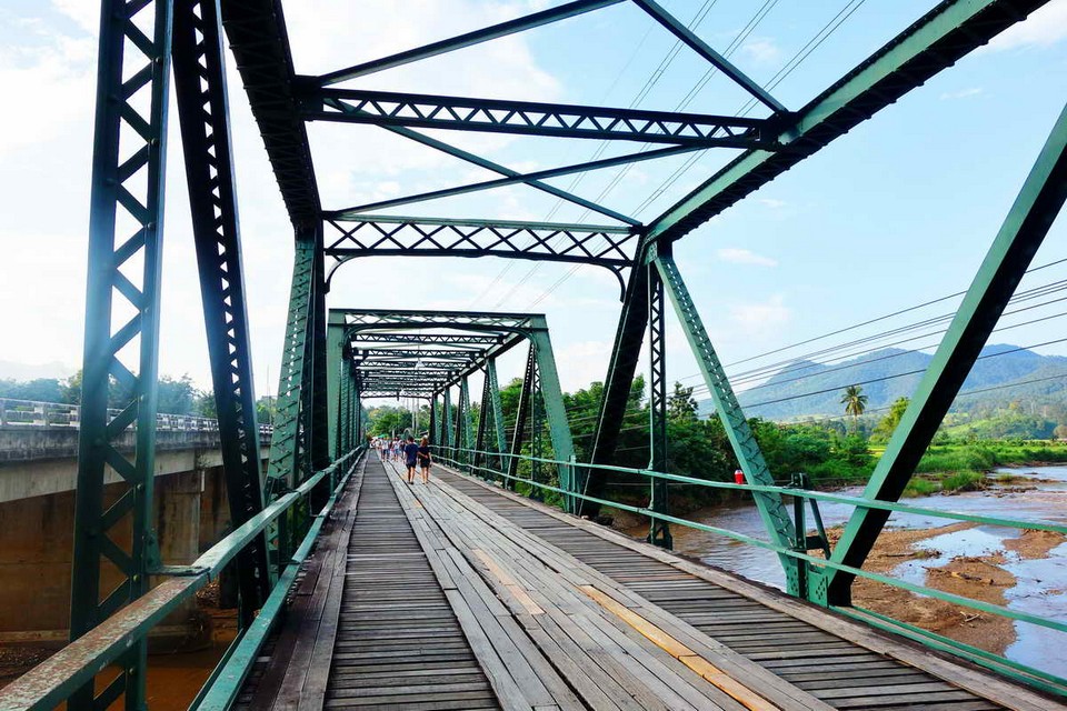 Tha Pai Memorial Bridge (World War II Memorial Bridge),pai day trip, one day in pai (1)