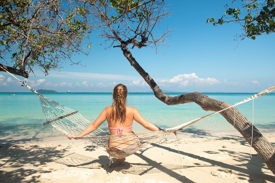 Best beaches in Thailand Laem Tong Beach — Koh Phi Phi (1)