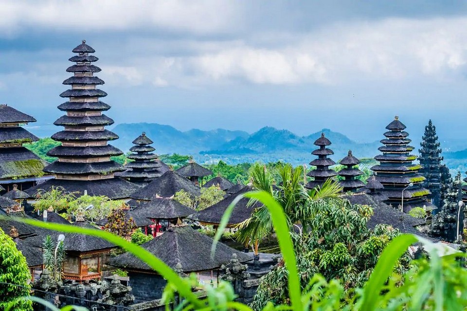 29221728-pura-besakih-temple-bali-indonesia