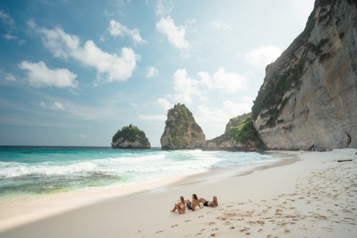 Diamond-Beach-Nusa-Penida-Island
