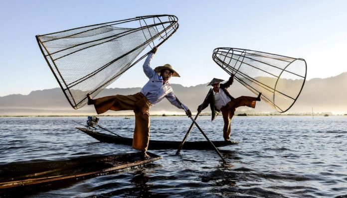 inle myanmar-fishermen inle myanmar-fishermen
