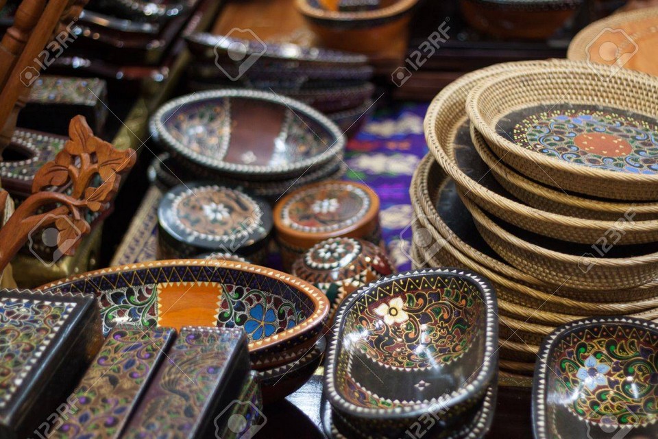 Indonesia famous things Handicrafts (1)