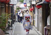 What to know before traveling to Japan? — Top 12 things & what to know before going to Japan geisha in kyoto