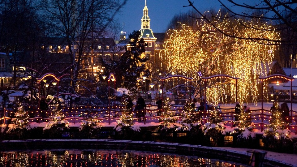 tivoli_gardens-copenhagen-1500x850