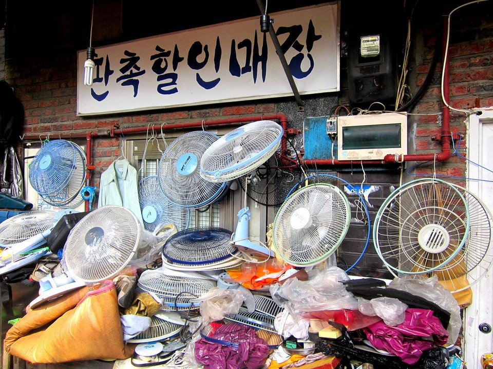 Best flea market seoul Dongmyo Flea Market (5)