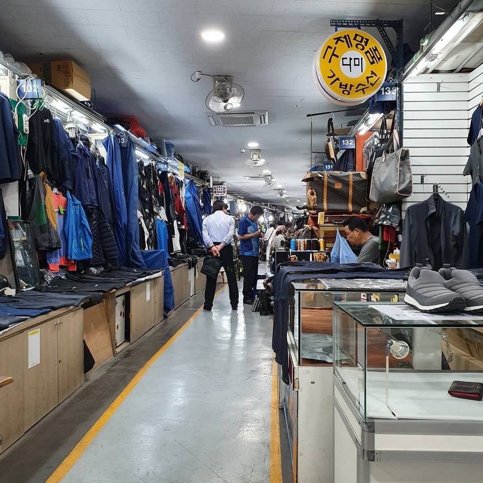 Folk flea market Seoul (Seoul city’s flea market) (7)