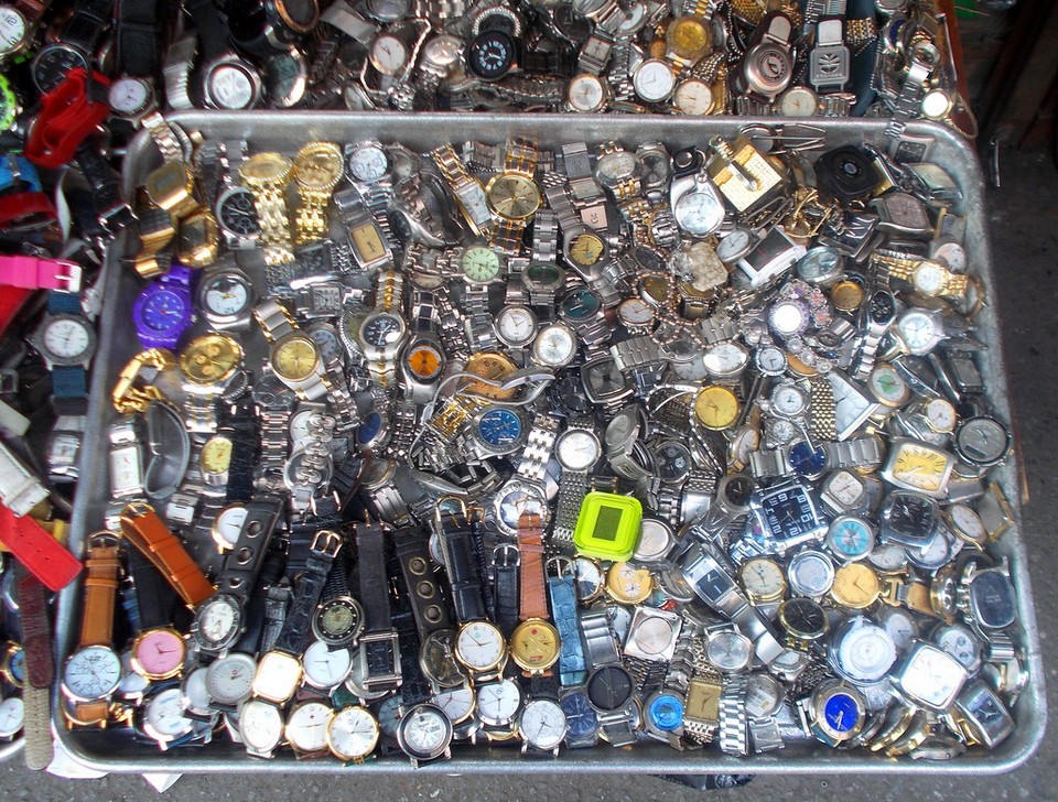 Top flea market Seoul Hwanghak-dong Flea Market (3)