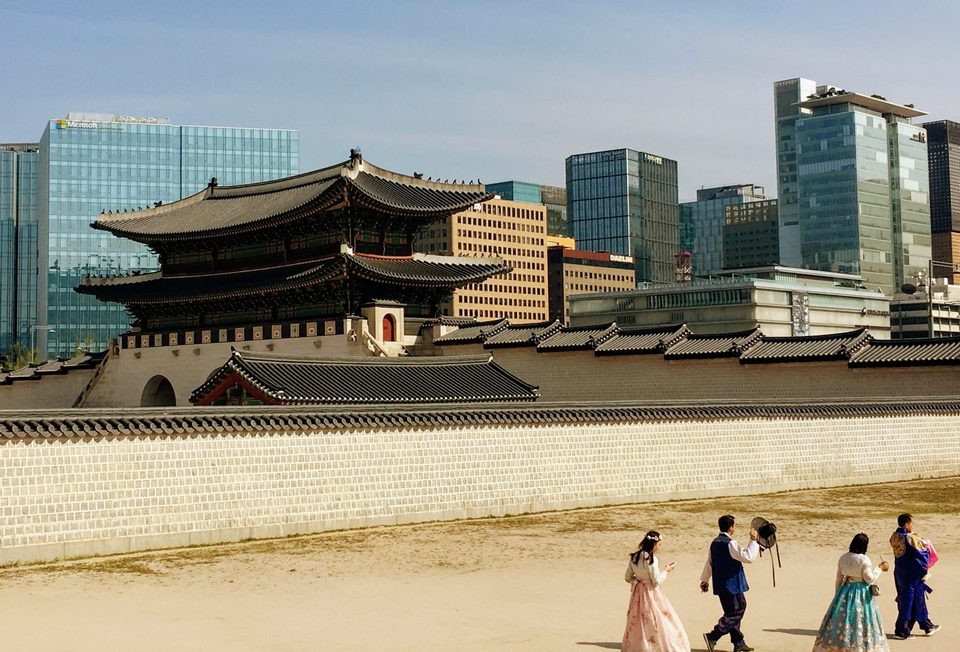 There are many wonderful places in Seoul to take pics in a hanbok.