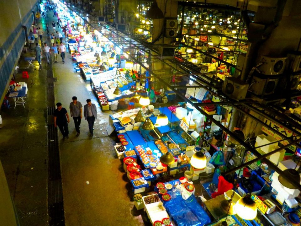Noryangjin fish market in Seoul