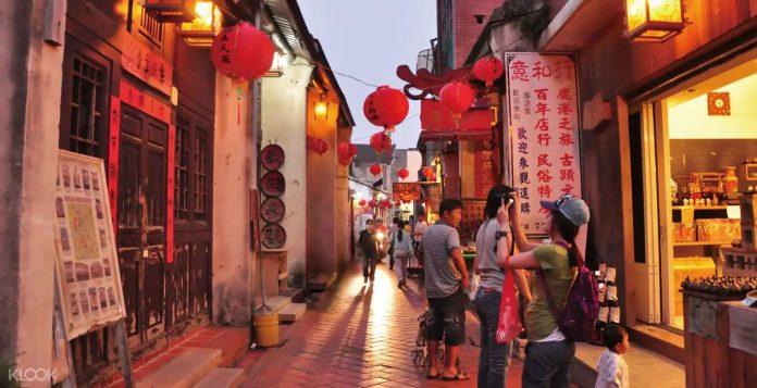 lukang old street taichung