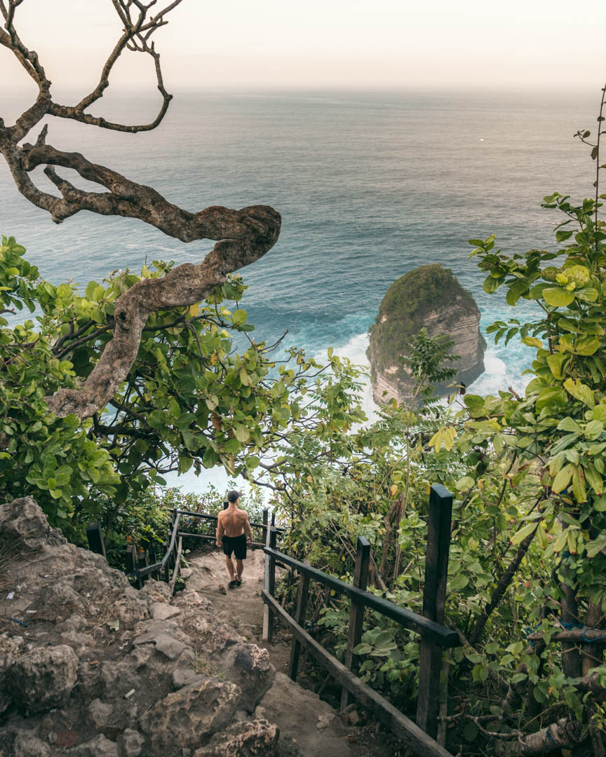 Stairway towards Kelingking Beach