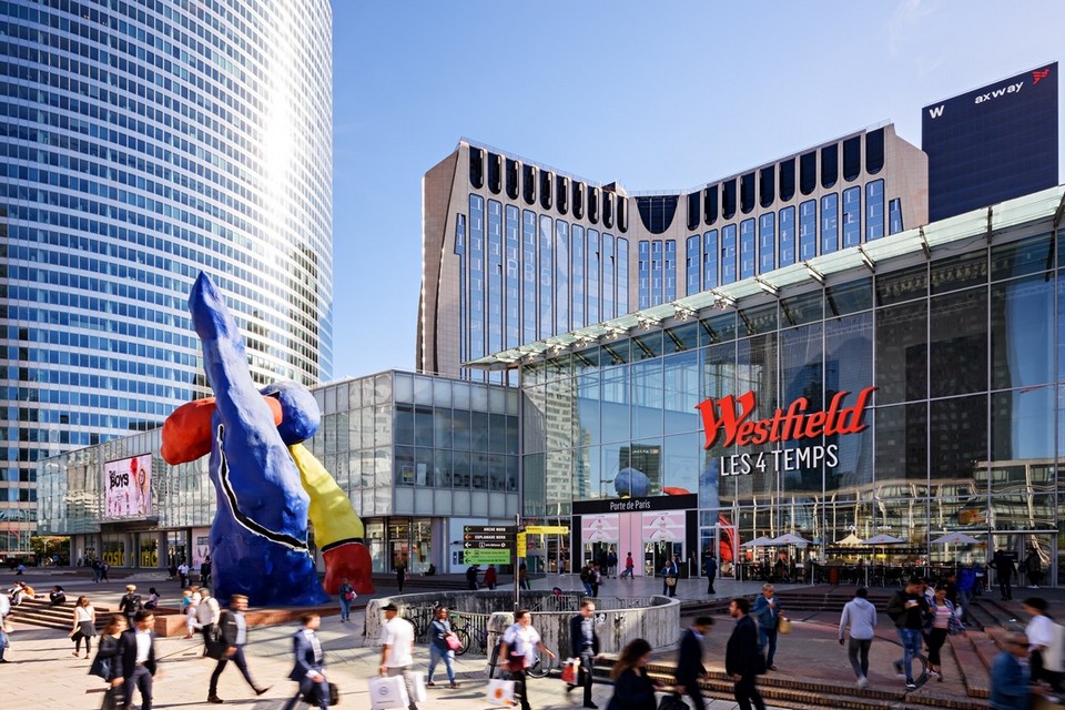 Les Quatre Temps Shopping Mall
