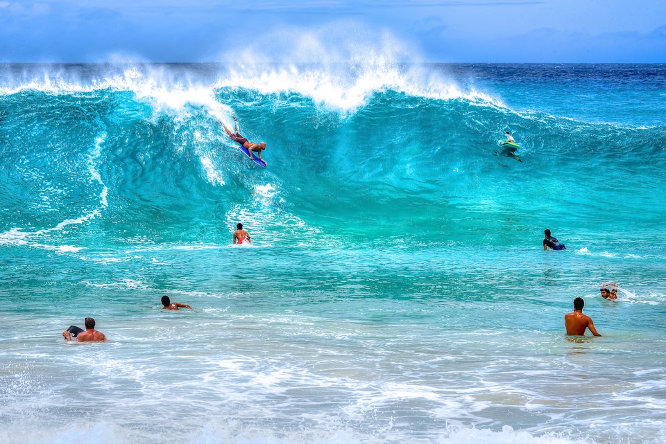 sandy-beach-bodyboarders-Oahu