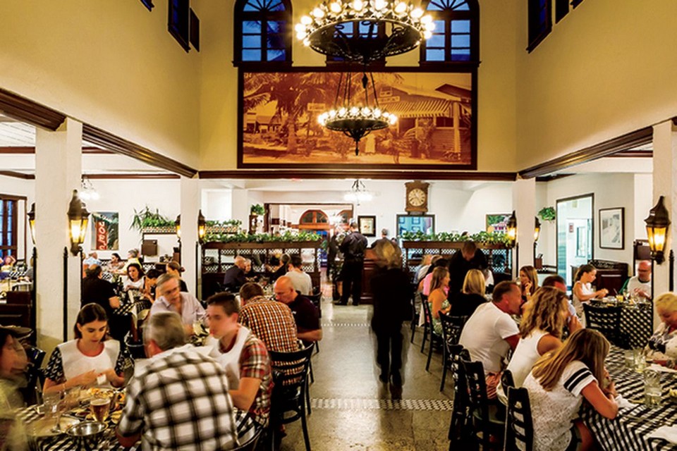 Joe’s Stone Crab Restaurant2
