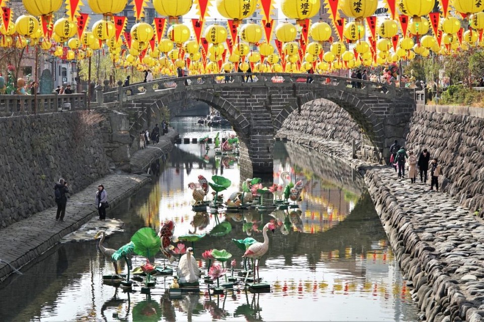 nagasaki-megane-bashi-bridge-2-small-1024×683