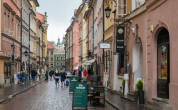 Warsaw 1 day itinerary — How to spend a day in Warsaw & what to do in one day trip in Warsaw?
