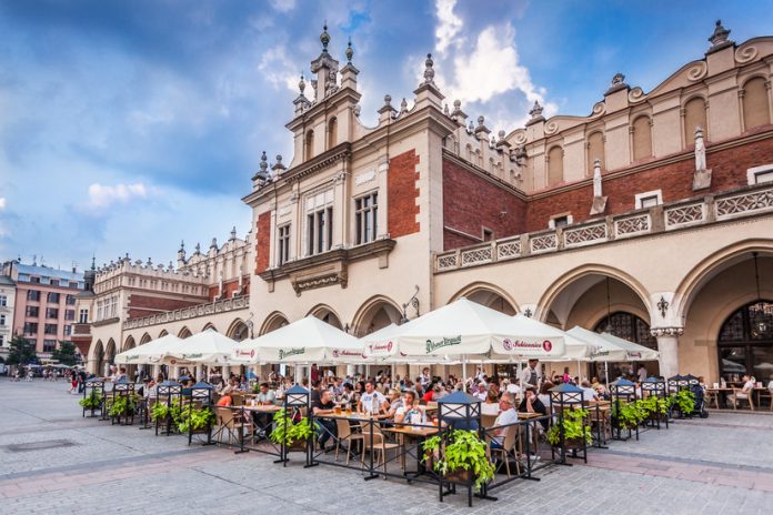 Cloth Hall krakow (2)