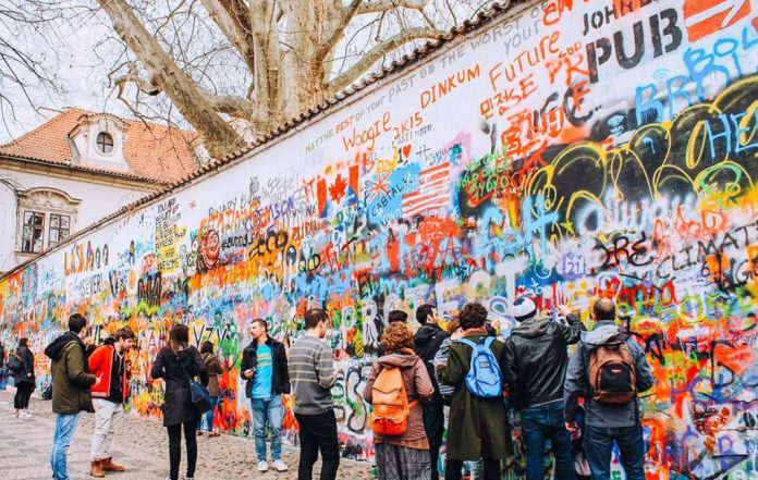 lennon wall prague