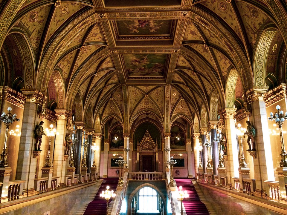 hungarian parliament building budapest (3)