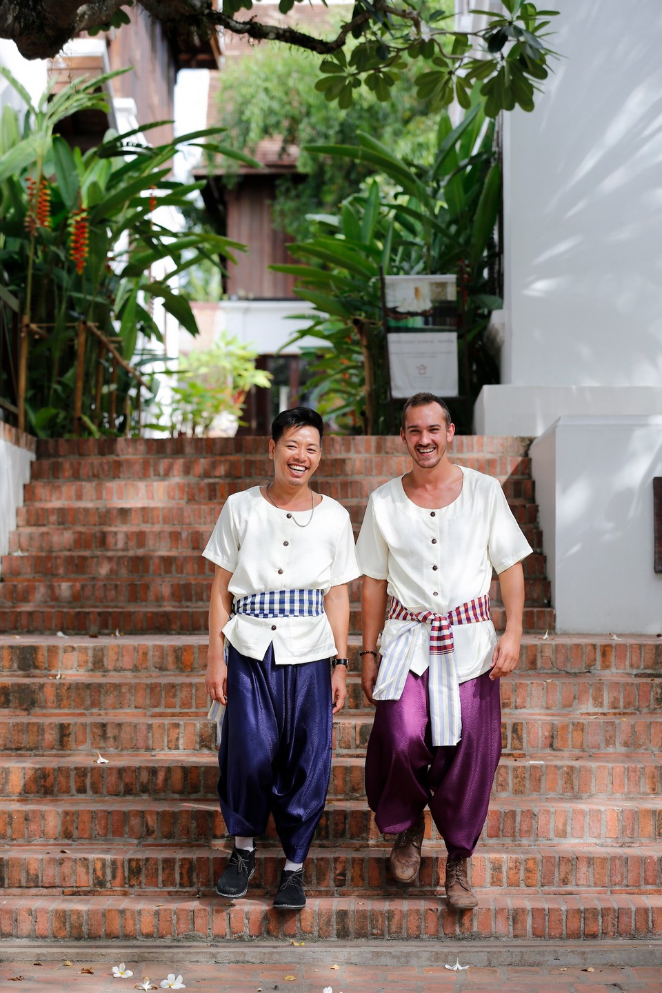 laos men costumes